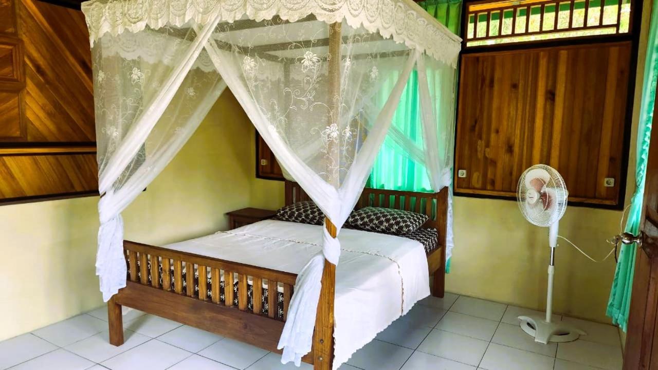Bunaken Sea Garden Resort Exterior foto